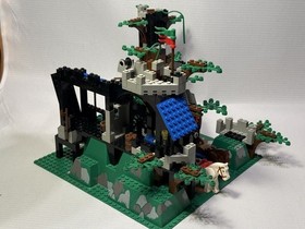 LEGO System Castle Dark Forest Fortress 6079 In 1996 Used Retired As Is