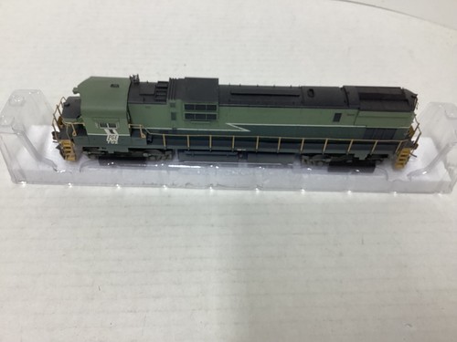 Bowser #2343 escala HO “PGE” ALCO C430 diésel DCC READY Rd. #702 | Condition: New
