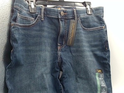 Size 14 Bewitched Lee Women's Flex Motion Regular Fit 5 Pocket Capri Jean