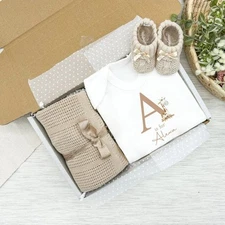 Personalised Giraffe Initial Clothing Hamper Set