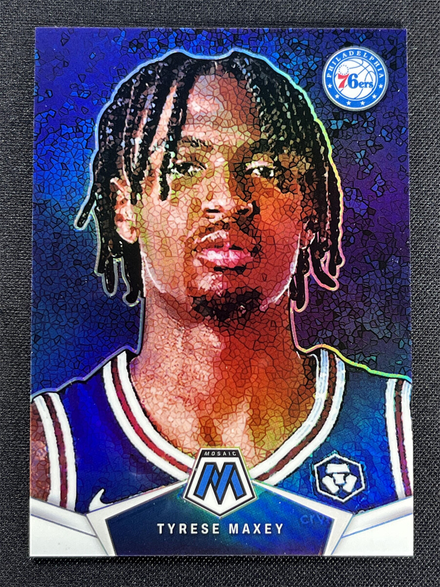 2023-24 Panini Mosaic Tyrese Maxey #24 Micro Mosaic Prizm Case Hit SSP