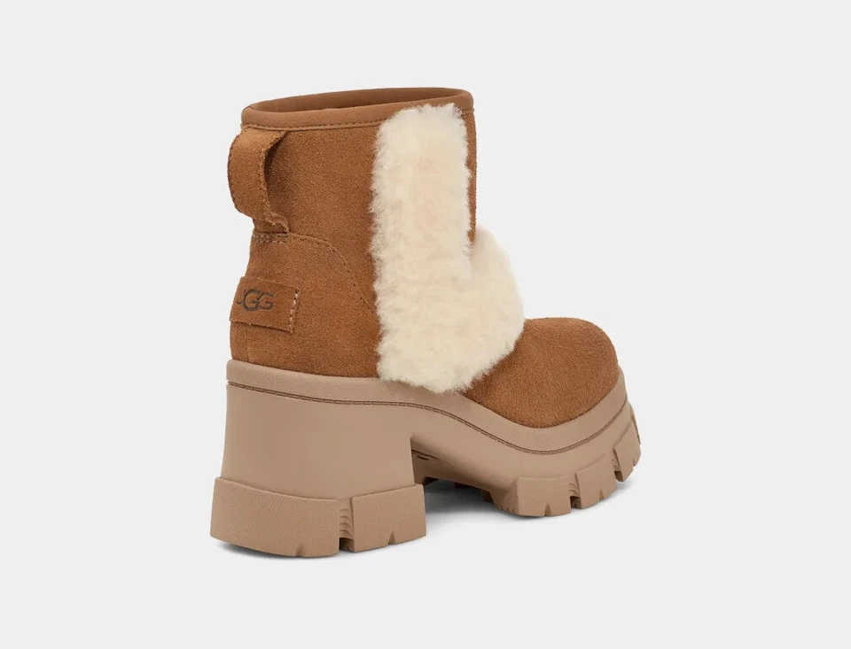 NIB UGG Women's Brooklyn Sunburst Boots in Chestnut - Image 3 of 4