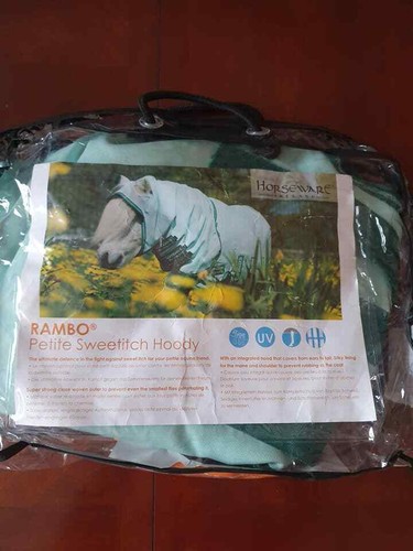 Brandneu mit Etikett Pferdebekleidung Rambo Petite Sweetitch Kapuzenpullover Größe 2'9 UVP £89,95 - Bild 2 von 6