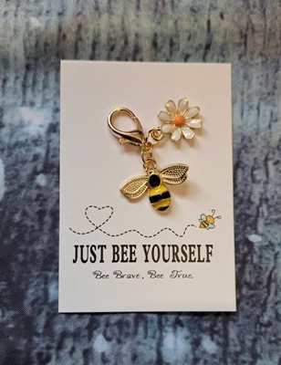Bee yourself Bee Brave Bee True   Schlüsselanhänger Handtasche Anhänger Geschenk Weiß Blume