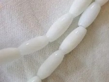 26 WHITE FIBER OPTIC CATS EYE 15MMX6MM BEADS cat8