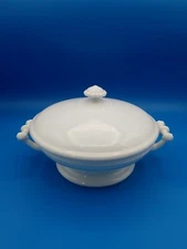 Vintage Off-white Covered Vegetable Bowl/ Casserole Dish, signed AF.6 1/2 READ
