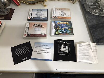 Drei Nintendo DS / Dr. Kawashimas Gehirntraining Wie alt ist dein Gehirnspiel etc