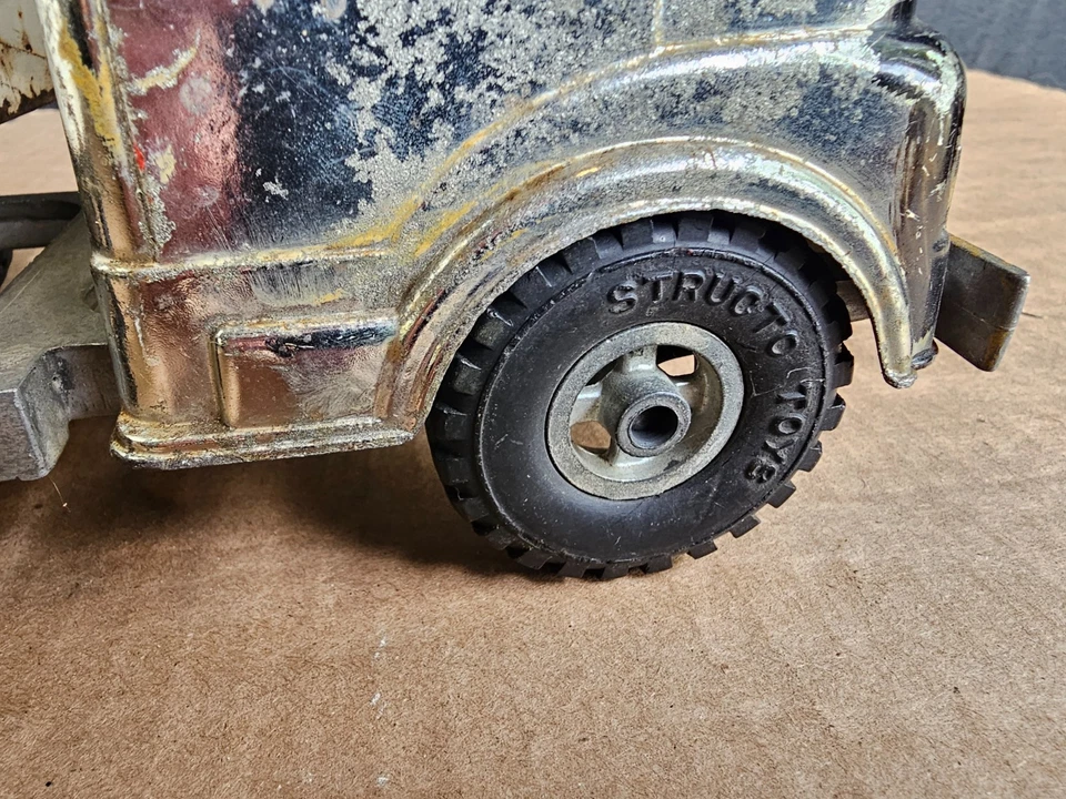 1960s STRUCTO Western Auto,The Family Store~Semi-TRUCK/TRAILER~Pressed Steel~24" - Image 3 of 4