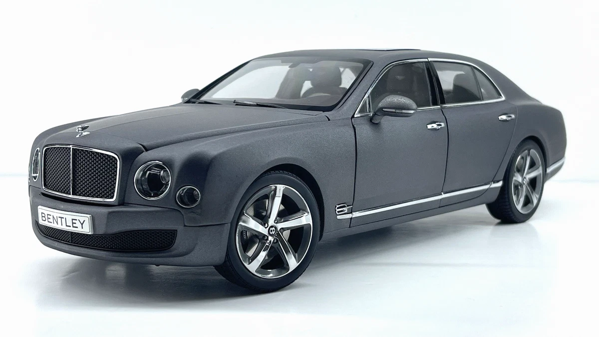 ベントレー　フライングスーパー　1/18 ミニカー 1/18 ベントレー フライングスパー W12 黒色 京商 BENTLEY