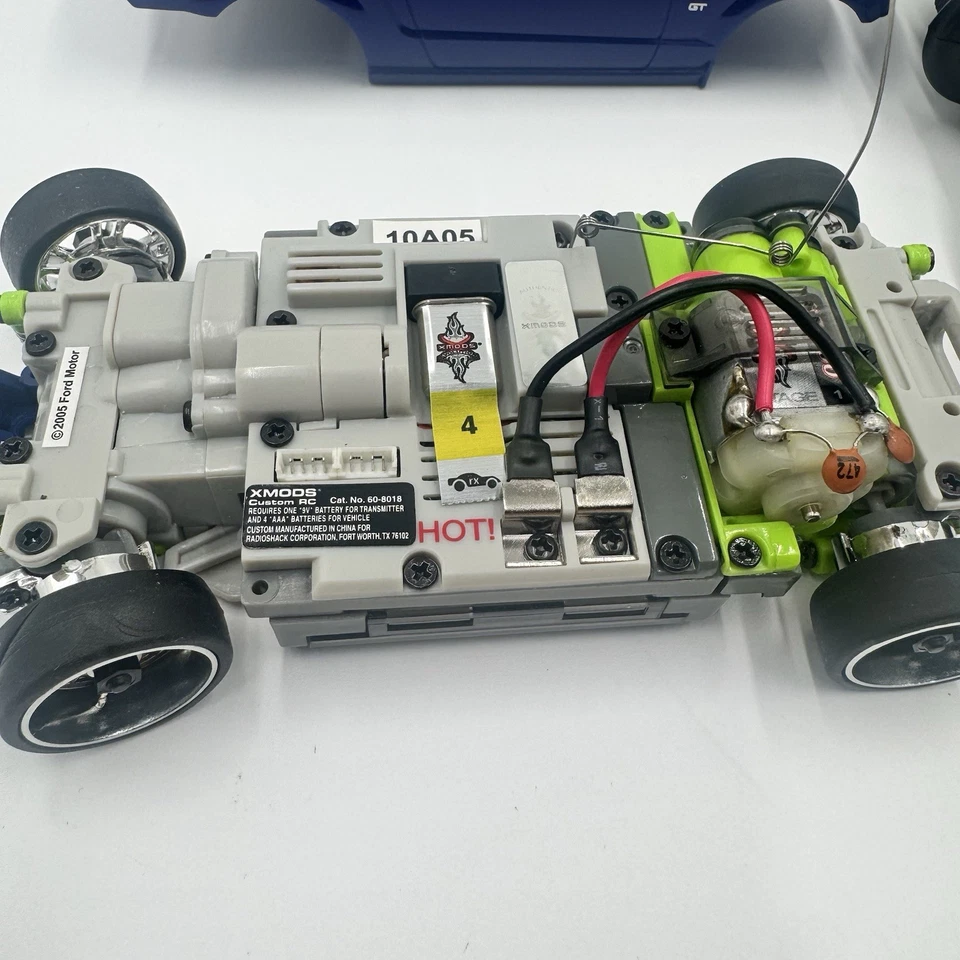 Xmods Street RC Car BLUE 2005 Ford Mustang Broken Body TESTED WORKS Radio Shack - Image 2 of 4