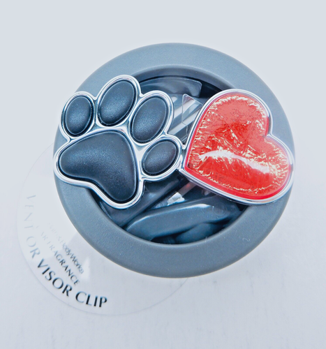 BATH & BODY WORKS PAW & RED HEART VENT OR VISOR CAR CLIP CAR FRAGRANCE HOLDER - Picture 3 of 10
