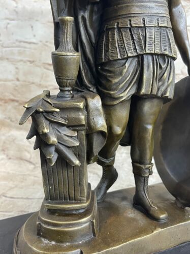 BRONZE ROMAN WARRIOR WITH SWORD AND SHIELD STATUE SIGNED HOT CAST - Picture 9 of 10