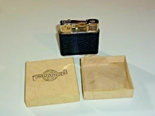 WELTZÜNDER (Kremer & Bayer) Pocket Lighter W. Leather Case - Original Packaging - 1939