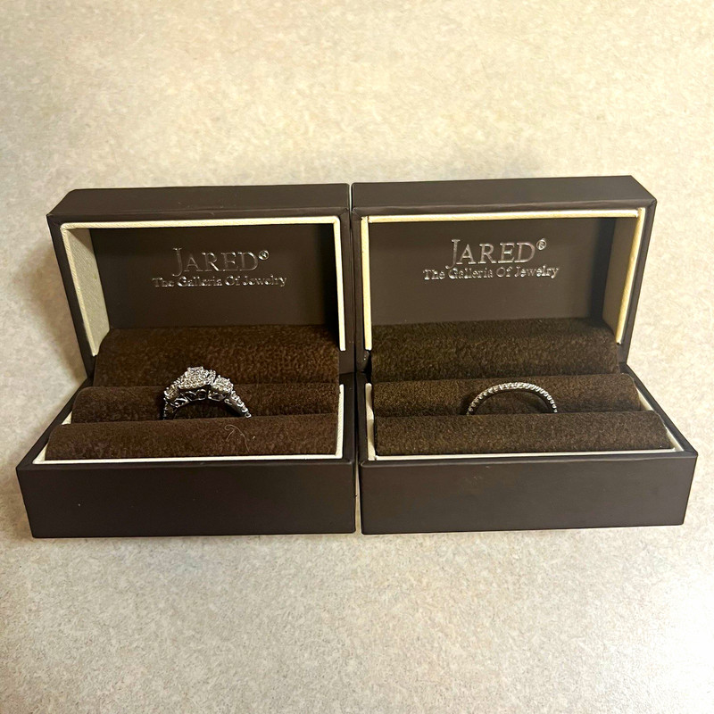 Jared 3-Stone Diamond Engagement/Wedding Ring Set 14K White Gold Size 7 0.88ctw