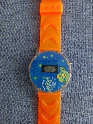 Vintage Orologio Astrowatch + 5 Astrocupole Kinder LEGGERE DESCRIZIONE - Foto 2 di 13