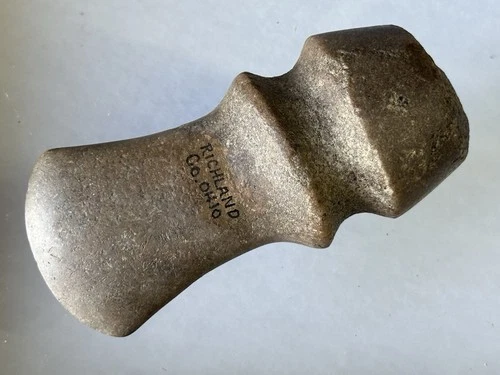 RARE OHIO QUARTZ RAISED RIDGE TROPHY AXE FOUND IN RICHLAND CO. OHIO, BARBED AX