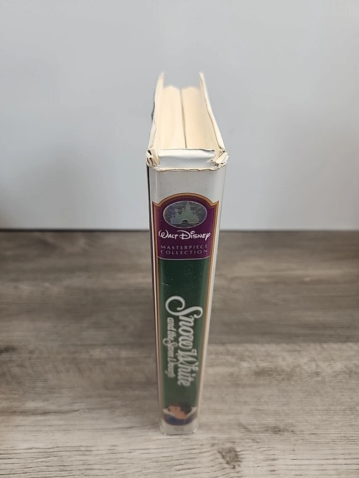 Walt Disney's Snow White and the Seven Dwarfs Masterpiece Collection VHS - Image 2 of 4