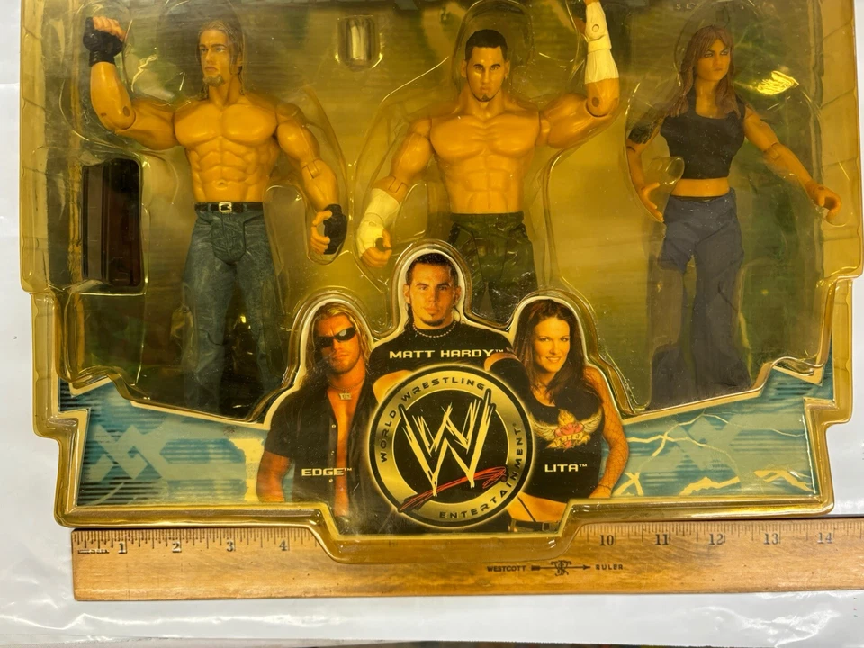 Figura de acción WWE Jakks Treacherous Trios Serie 3 Edge, Matt Hardy & Lita paquete de 3 Foto 4 de 4