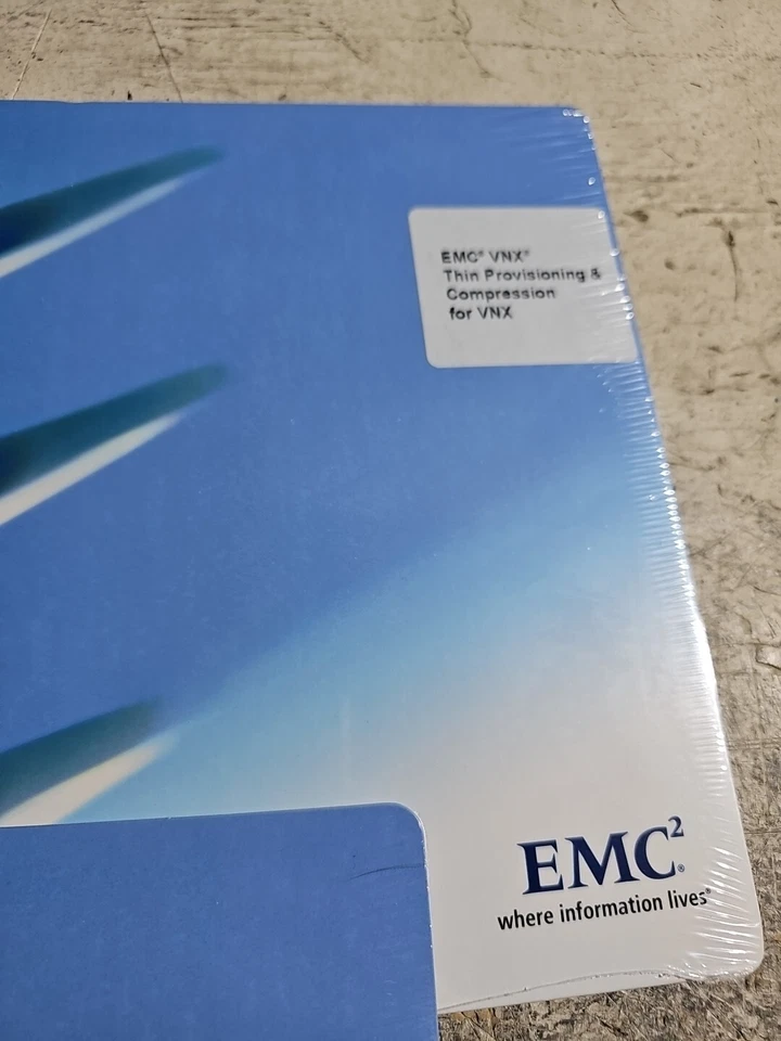 EMC VNX5200 software kit.     #y21 - Image 3 of 4