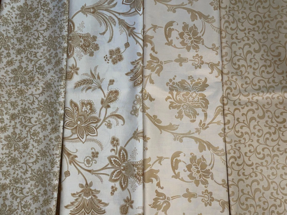 Maywood Studio 2 yardas 4 piezas Tela de edredón de algodón floral con pergaminos crema y bronceados Foto 2 de 4