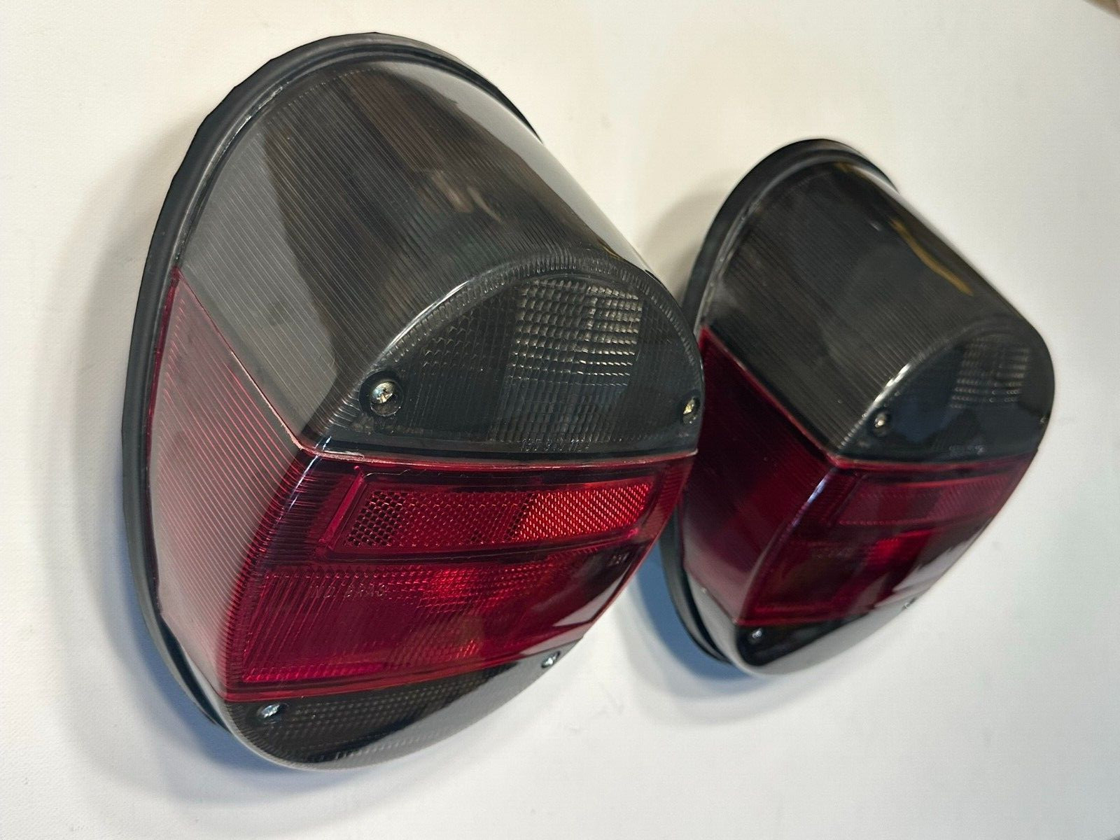 Pair of Volkswagen VW Tail Light Assembly Bug and Super Beetle T1 Smoked 73-79