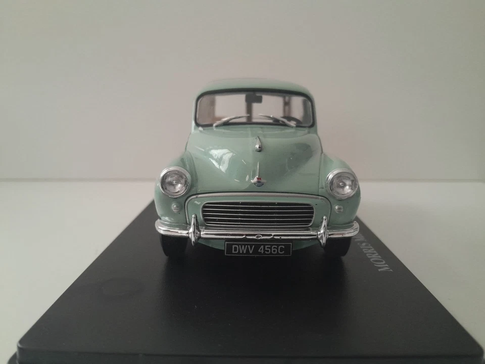 R19 1/24 Auto Vintage Morris Minor 1000 Traveller 1958 Hachette DeAgostini Atlas - Immagine 2 di 4