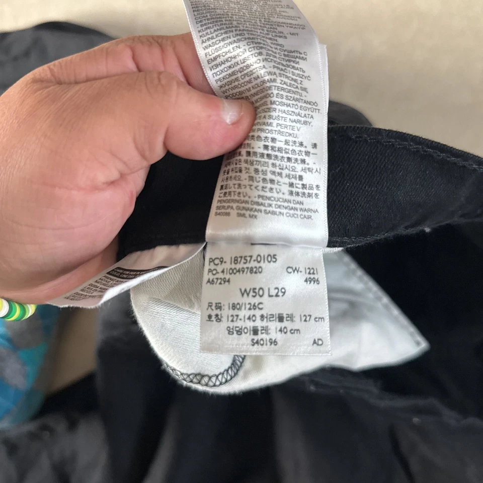 Levis Relaxed Fit Men's Jeans, Black Denim Pants, Size 50x29 - Image 4 of 4