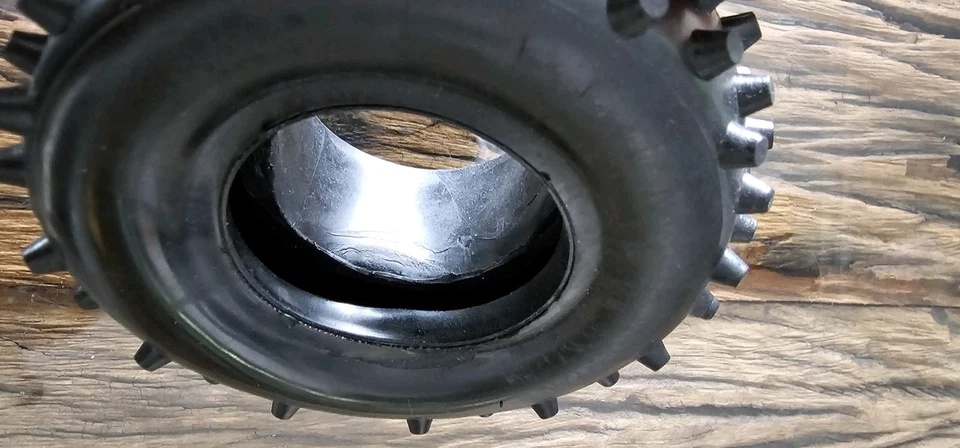 Graupner Kyosho Datsun, Baja Body, Rowdy Baja Buggy Ersatzreifen - Bild 4 von 4