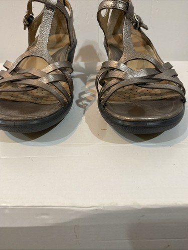Ecco Women’s Metallic T Strap Wedge Sandals Size 40 - Picture 3 of 6