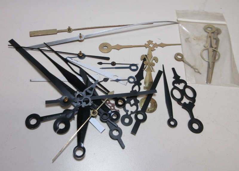 LOT OF VINTAGE MODERN CLOCK HANDS CLOCKMAKER REPAIR PARTS CRAFT ASSORTED #35