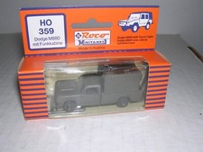 ROCO #359 U.S. Camion Dodge M 880 1 1/4 di tonnellata con cabina di segnalazione "Olive" H.O. 1/87