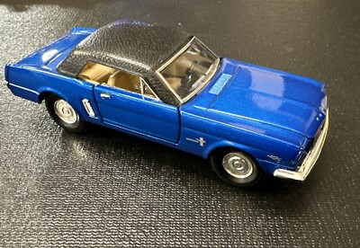 DIECAST Superior SS5719 1:36 1965 Ford Mustang Blue/Black Roof Pullback