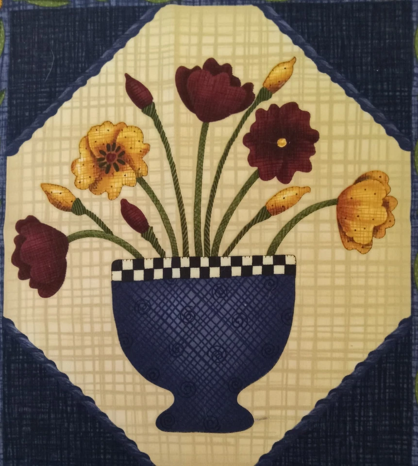 Panel de tela de algodón Debbie Mumm/SSI "Flores rojas y amarillas en florero" ~ 10,75"x9,25" Foto 2 de 2