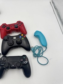 Lot of Video Games Lot (Sega Saturn, 2 Wii&rsquo;s, Xbox, PS1) With Controllers