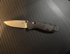 Benchmade 585-Mini Barrage-154CM Assisted Open Plain Edge Black Valox Handles