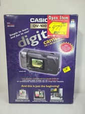 Casio QV-100 Digital Camera Vintage 90's LCD with Rotating Lens