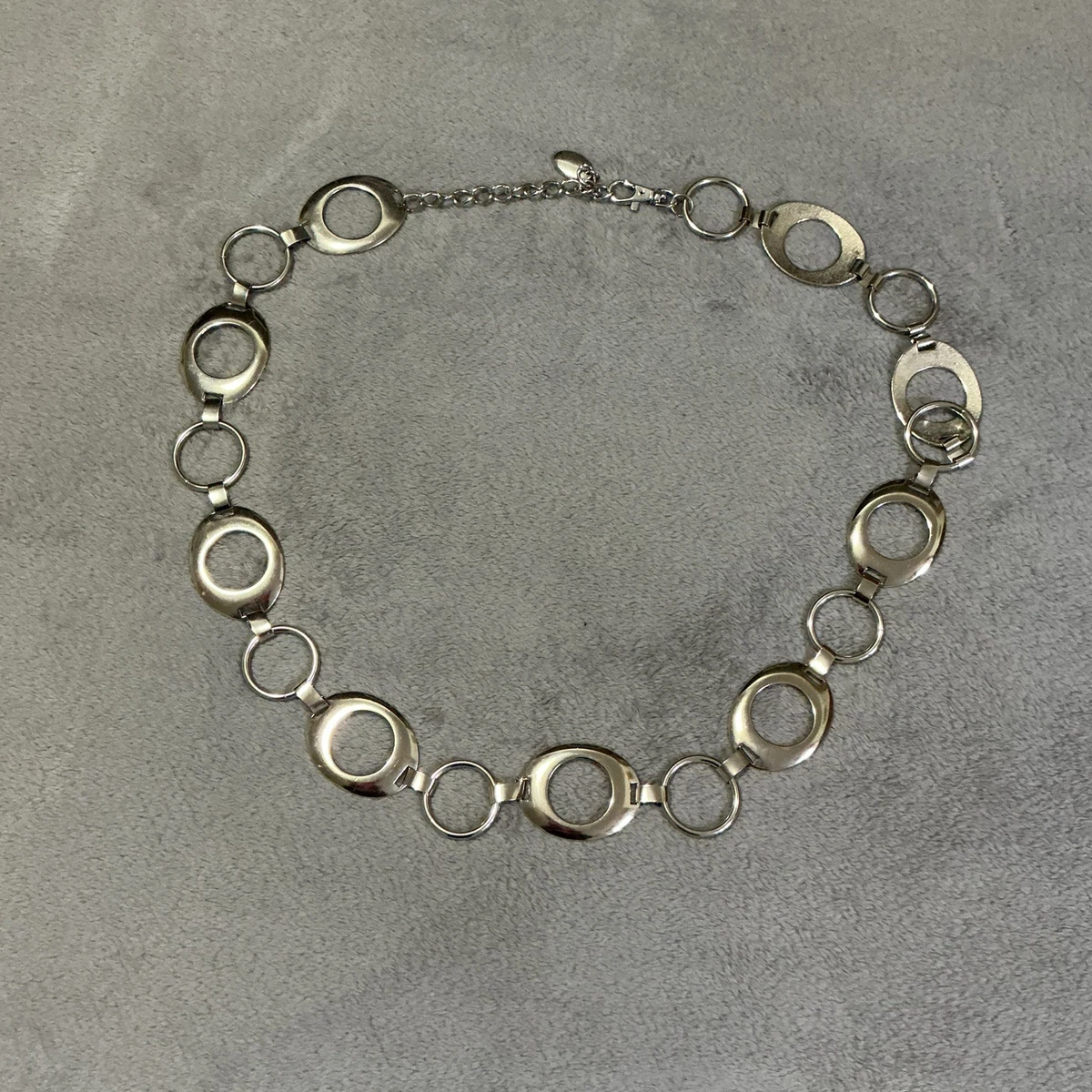 Silver Tone Chain Belt with Circular Accents Circular Chain Belt – edikted main image 4
