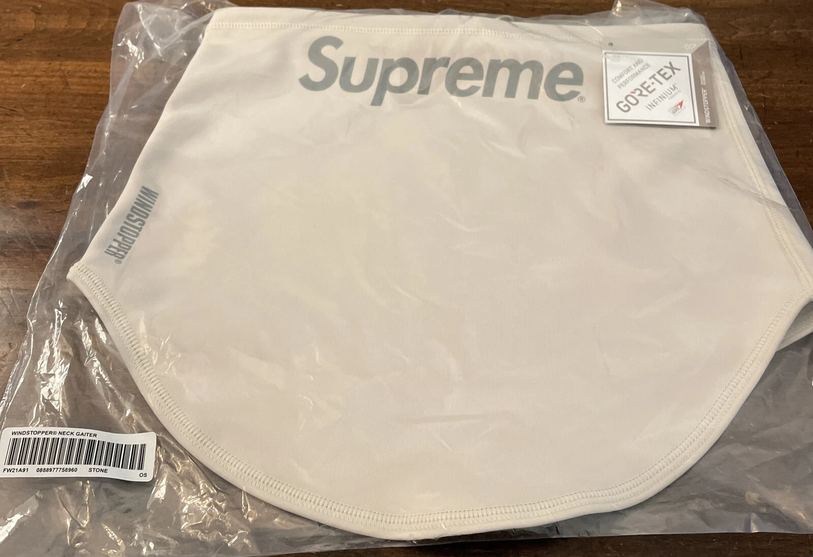 SUPREME/WINDSTOPPER COU GUÊTRE STONE OS FW21 SEMAINE 15 (AUTHENTIQUE) GORE TEX