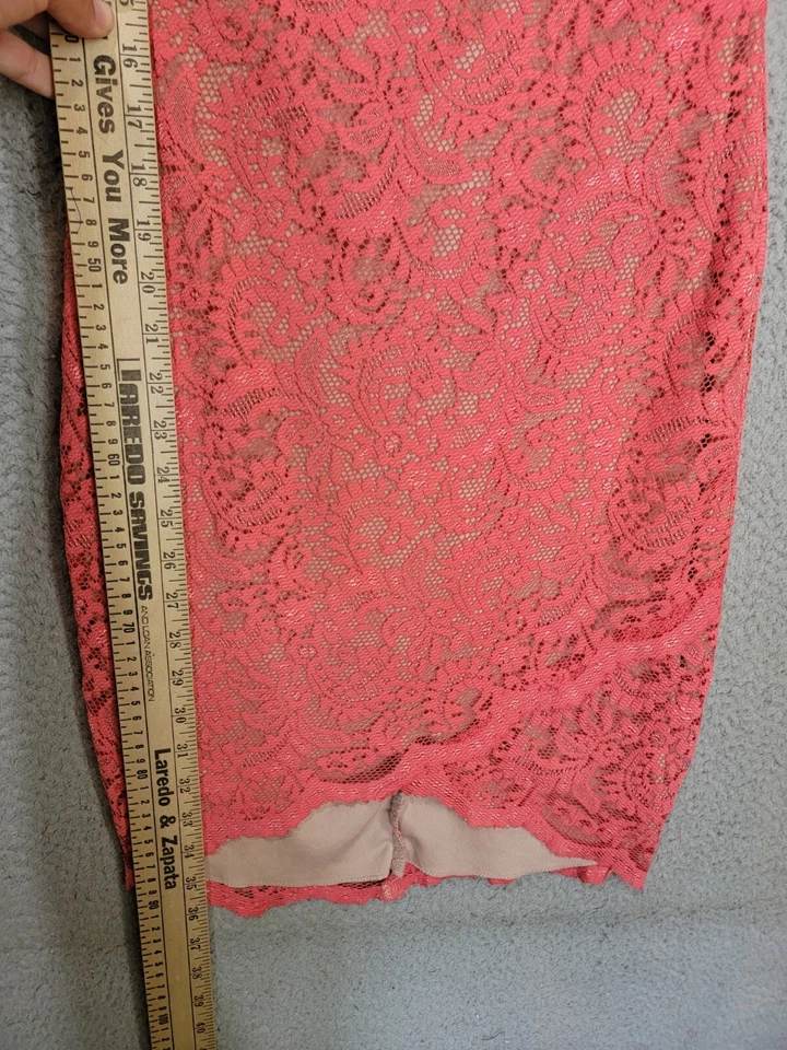Vestido de Fiesta de Encaje Talla 2 Rosa Coral Cuello Barco Manga Gorra B. Darlin Funda Lápiz Foto 4 de 4