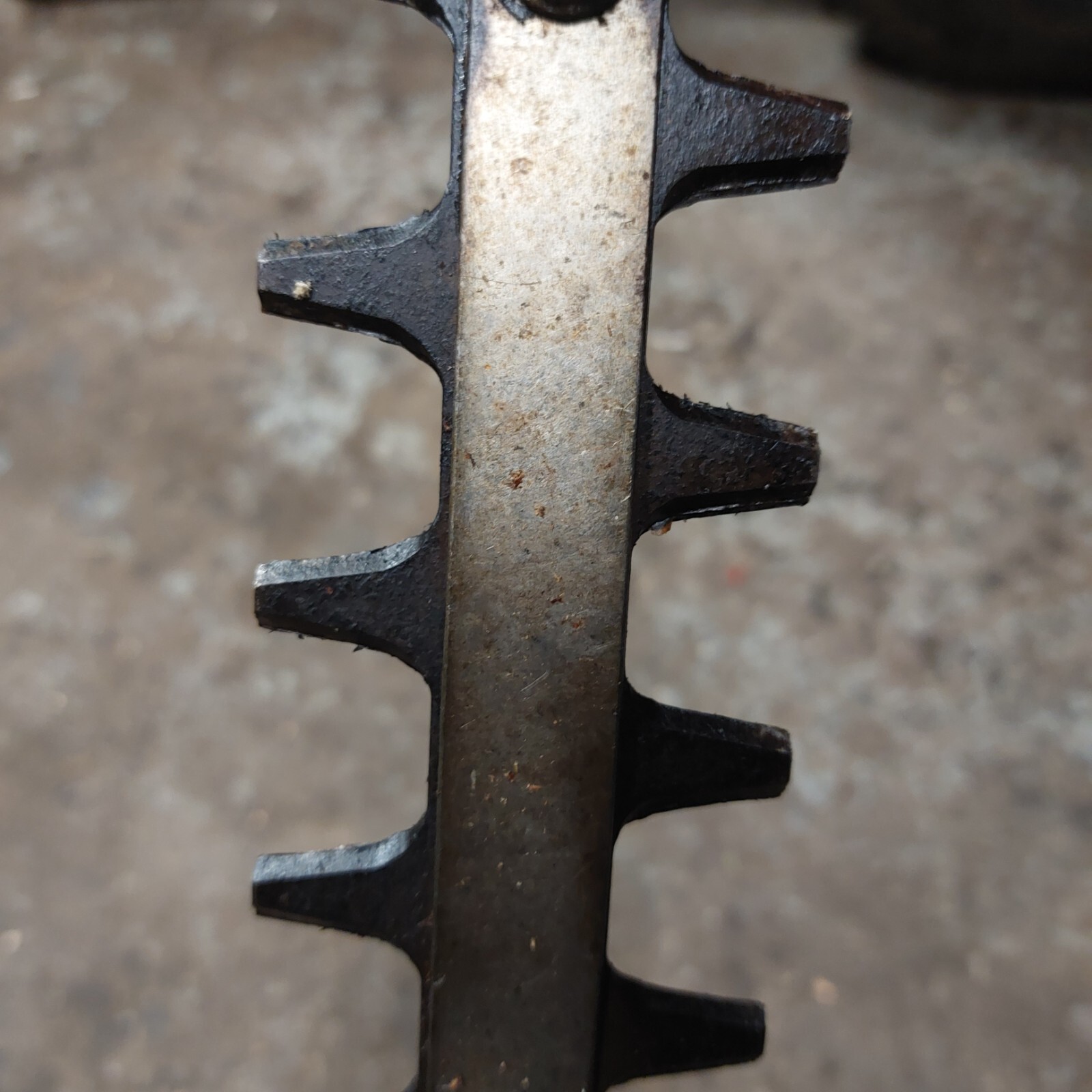 Stihl Kombi Long Reach Hedge Cutter Trimmer Head Attachment no pole