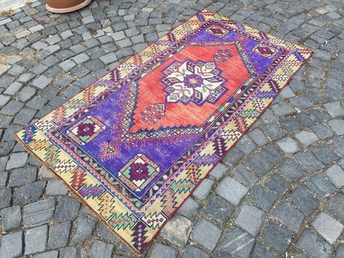 Turkish vintage rug, Carpet, Area rug, Vintage rug, Turkish rug 3,0 x 5,6 ft - Picture 2 of 11