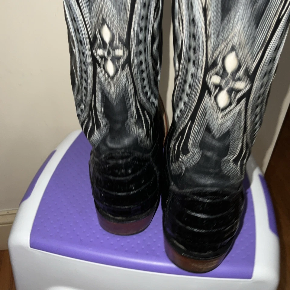 Men’s Ferrini Authentic Black Caiman Alligator Cowboy Boots 9 EE - Image 4 of 4