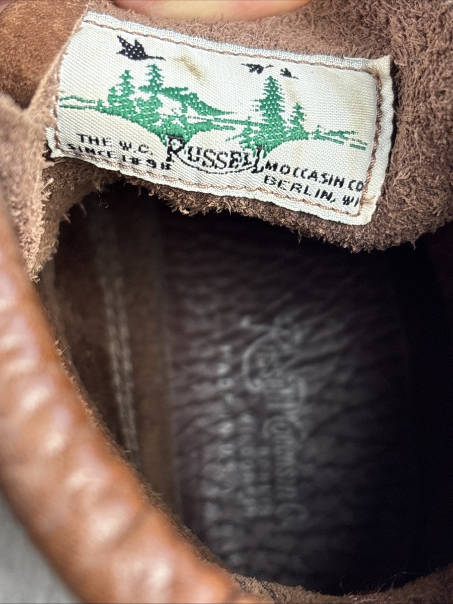 WC Russell Moccasin Co boots Berlin Wisconsin USA Hand sewn  display picture 1