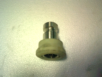 Parker H4-62 hydraulic quick connect coupling socket.