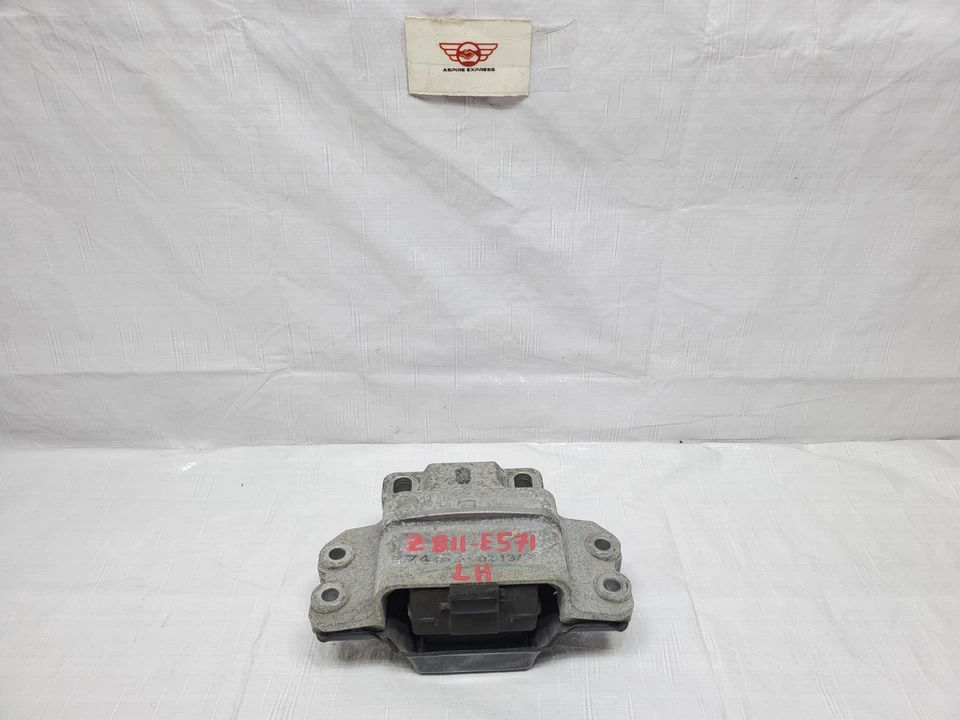 12-14 Volkswagen Beetle Engine Mount Front Left Driver Side OEM 1K0-199-555-CK Foto 2 de 4