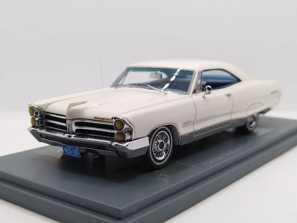 Neo Scale Models 1/43 Pontiac Bonneville HT Coupe 1965. Extremely Rare!  - Image 2 of 4