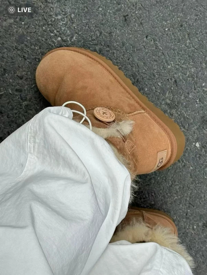 UGG Premium Mini Button Ugg Boots Bailey Women’s Single Button Sheepskin US4-US9 - Bild 4 von 4