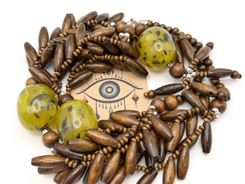 Botanical Wood & Green Mottled Acrylic Y Statement Necklace – Nature Inspired