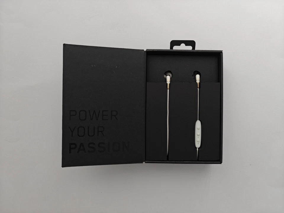 Auriculares deportivos Jaybird Freedom 2 auriculares inalámbricos Bluetooth blancos Foto 3 de 4