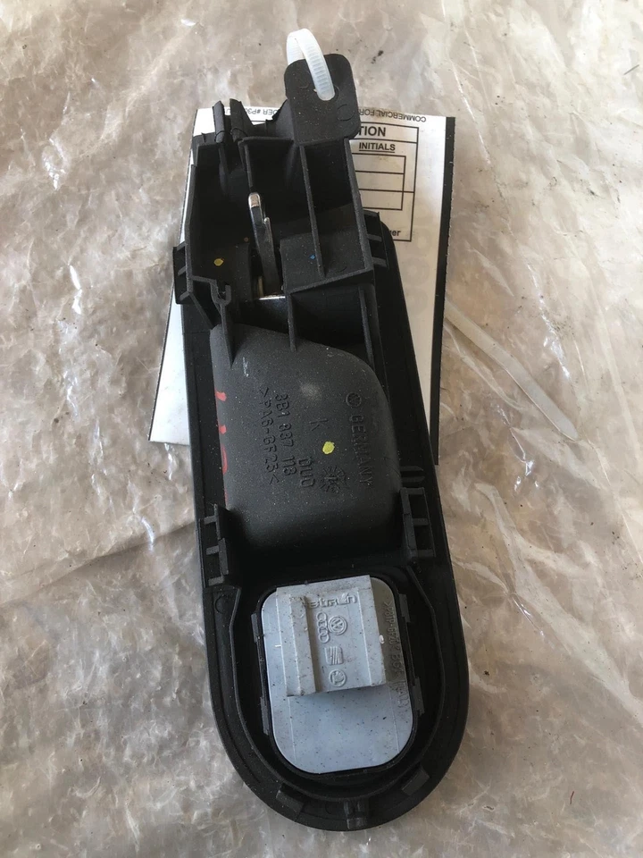 1998 - 2005 VOLKSWAGEN PASSAT Front Door Handle Inside w/ Switch Driver Left OEM - Image 3 of 4